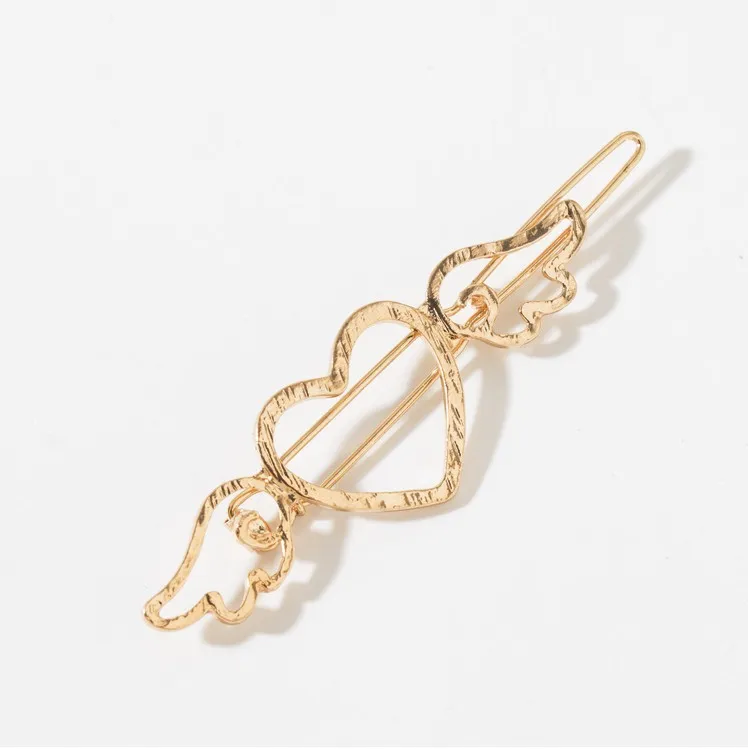 

New Hollow Peach Heart Wing Hairpin Retro Simple Metal Love Wing Hair Accessories Women Fashion Accessories Wholesale Jewelry