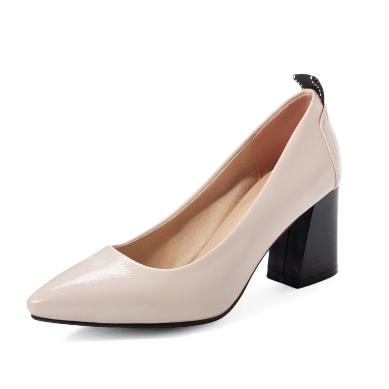 

Простая женская обувь на платформе, большие размеры