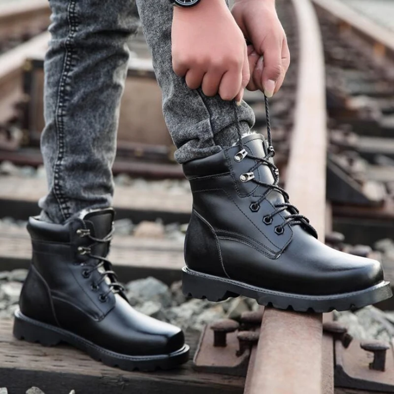 

Russian Winter Men boots Keep Warm Leather Male Military Boots Waterproof Fur Snow Shoes Mens Combat Ankle Boots