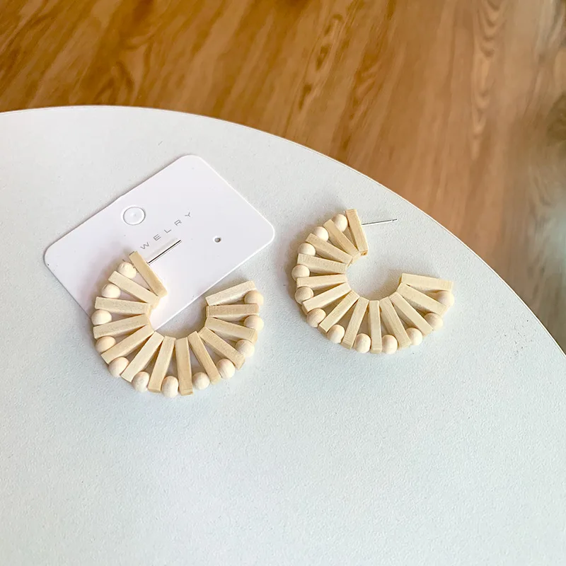 

New Simple Circle Earring Women's Wooden C-Shaped Earrings Korean Style Ladies Accessories 2021 Trendy Jewelry
