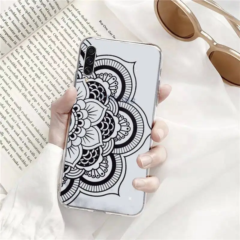 

Mandala Lace Flower Phone Case Transparent for Samsung A71 S9 10 20 HUAWEI p30 40 honor 10i 8x xiaomi note 8 Pro 10t 11