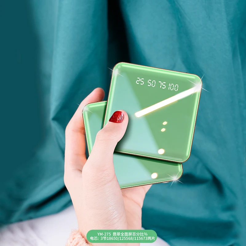 Компактный внешний аккумулятор на 30000 мА · ч с двумя USB-портами и ЖК-дисплеем |