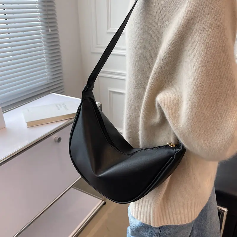 

Female Retro Brown Dumpling Crossbody Bags Large Capacity Black White Shoulder Bags Korea Women'S Shoulder Strap Handbag