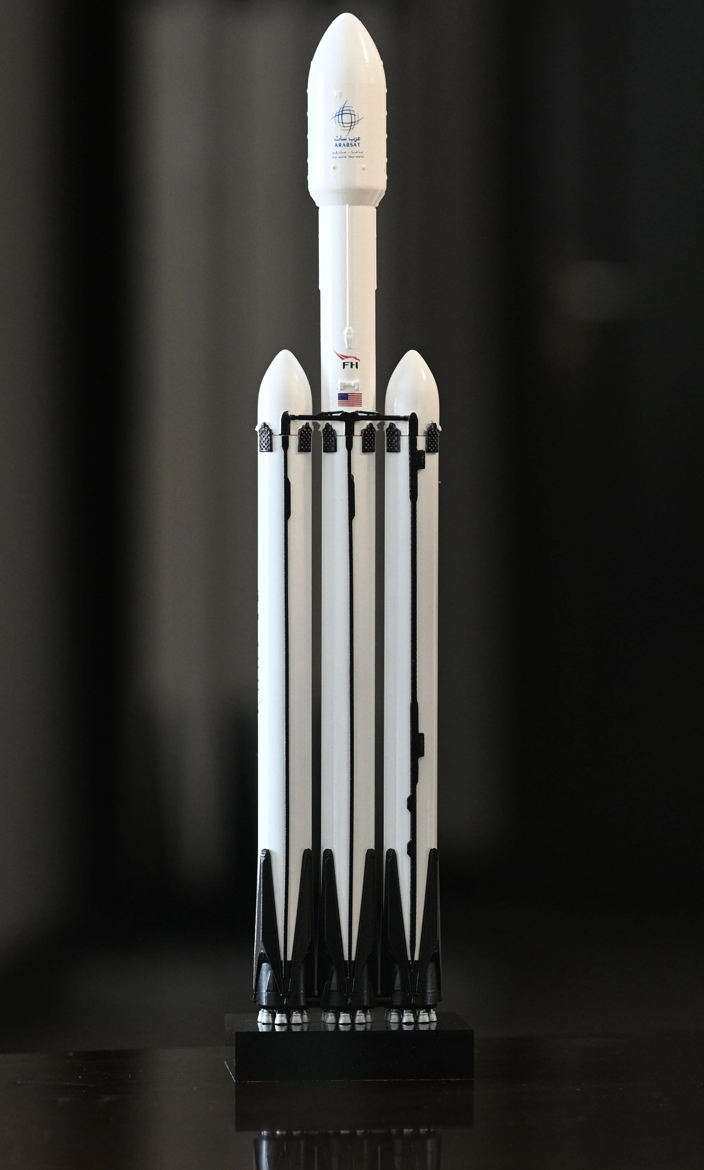 Hot Hot Sales!!! New 2021  Falcon Heavy Rocket FH Diecast Model Super Heavy Rocket Model BFR Static Decoration