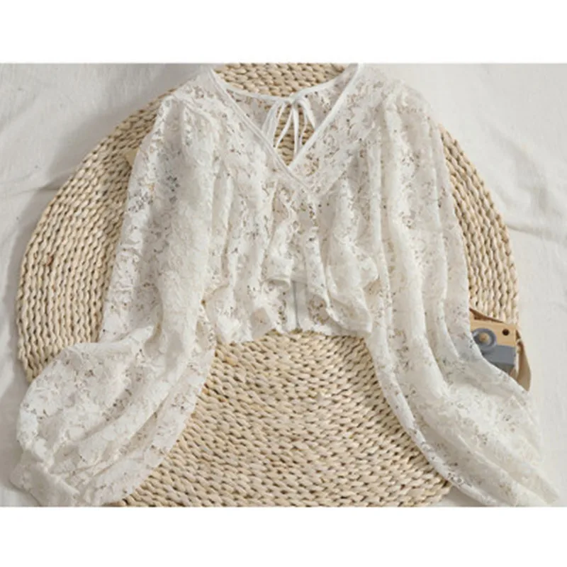 Осень 2021 женская тонкая короткая Прозрачная кружевная рубашка с V-образным