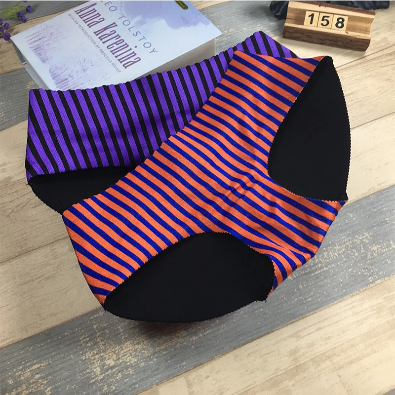 Трусики с эффектом пуш ап бесшовное нижнее белье цельное в полоску леопардовым