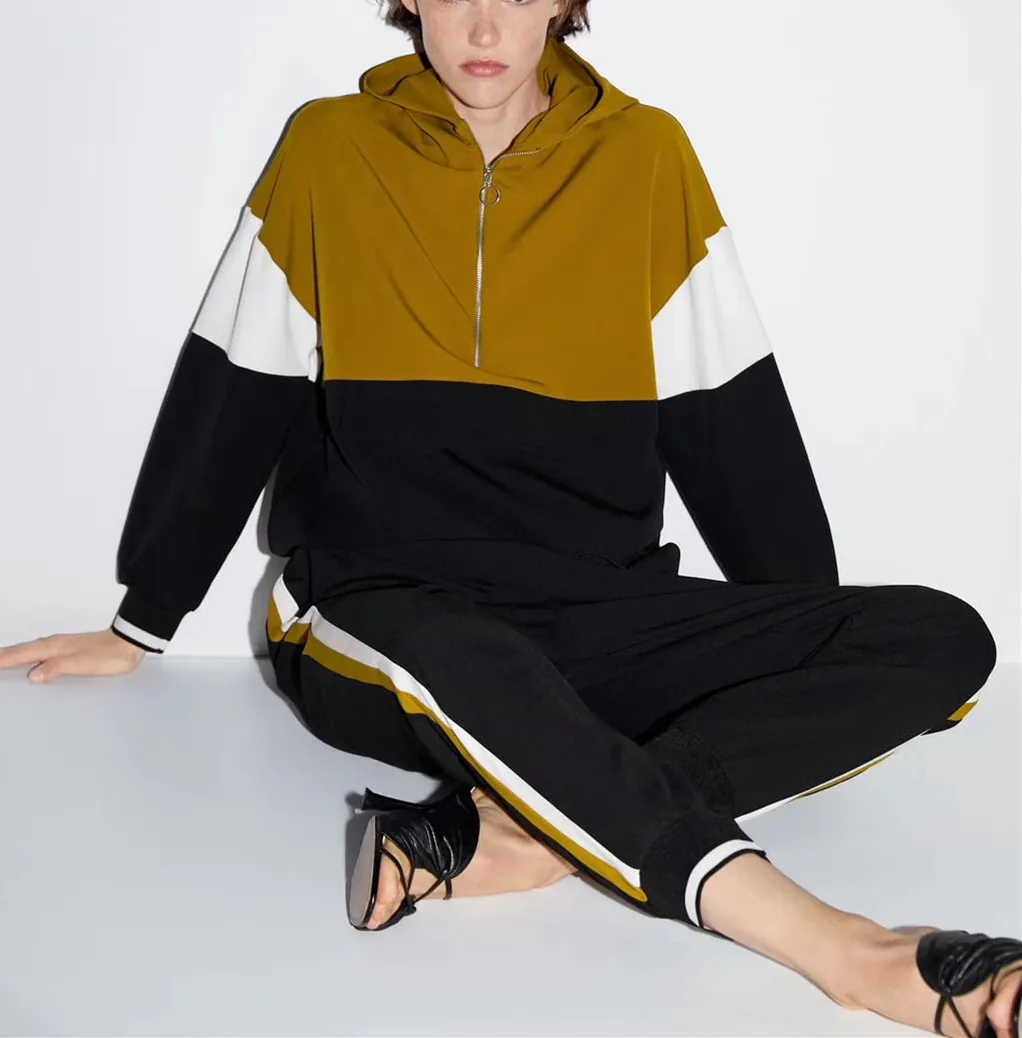 Костюм кенгуру из двух предметов с капюшоном| |