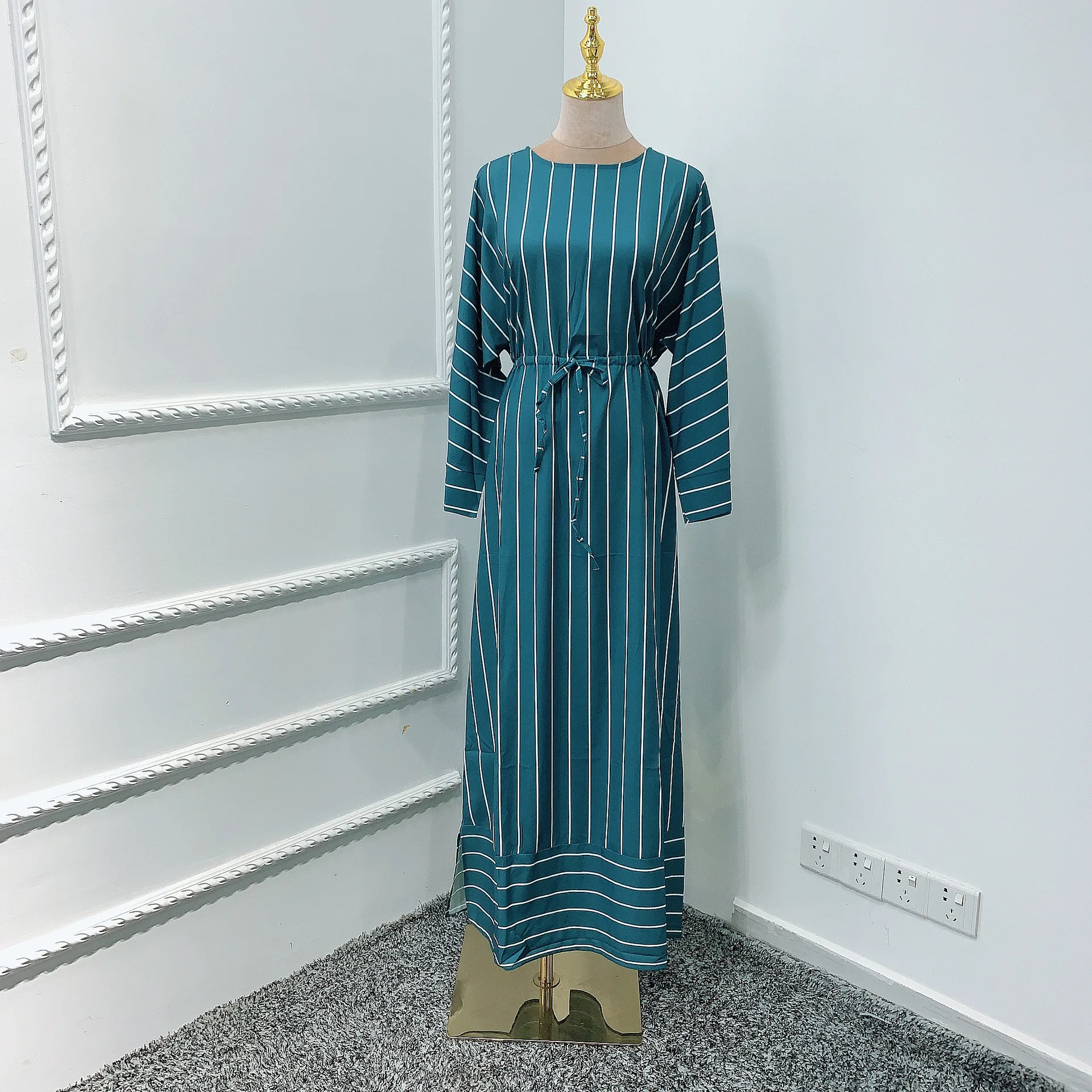 

Stripe Eid Mubarek Abaya Dubai Turkey Hijab Muslim Fashion Dress American Islam Clothing Dresses for Women Vestidos Musulman