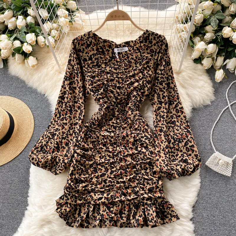 

Uulutonica Autumn Women Elegant Fashion A-line Leopard Shirring Above Knee, Mini Full Puff Sleeve Empire Square Collar Dress