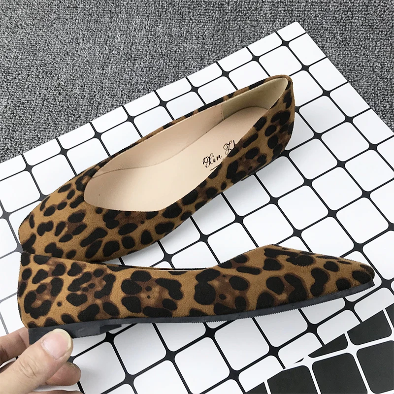 Новые леопардовые туфли на плоской подошве в стиле ретро с квадратным носком