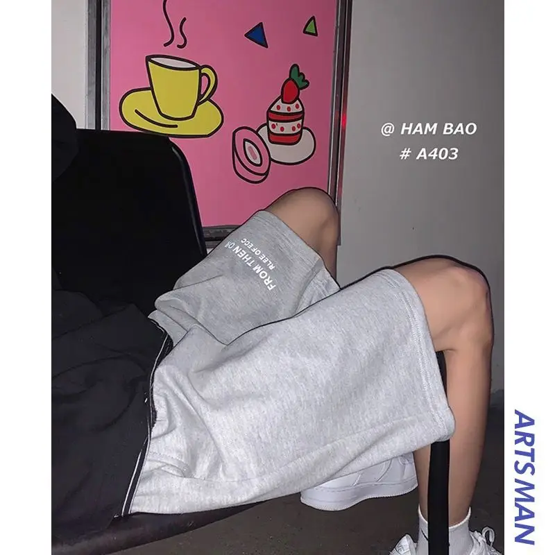 

Top Man's Pants Korean Casual Summer Style Shorts Students Big Sports Capris Hong Kong Versatile Men's Tendency to Wear Straight