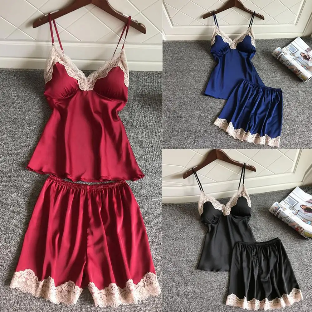 

Women's Sleep & Lounge