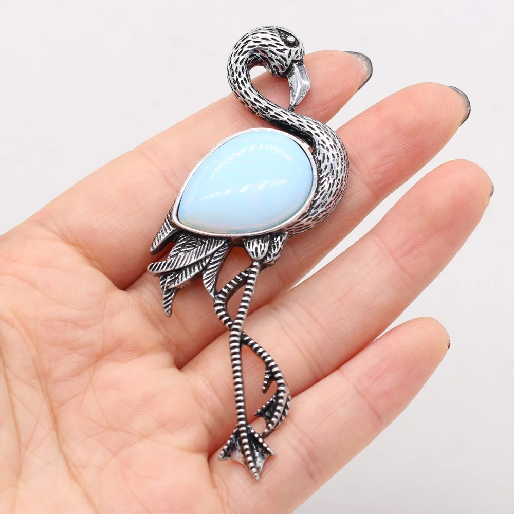 

New Exquisite Flamingo Brooches Alloy Pin Women Bag Clothes Lapel Pin Adventure Badge Gift