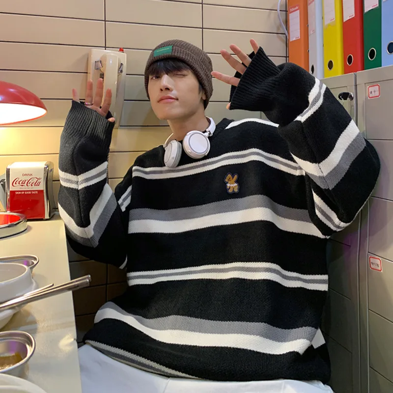 

Neploha Men's Striped Sweaters 2021 Autumn Winter Hong Kong Couple Casual Male Pullover Sweater O-Neck Streetwear Loose Man Tops
