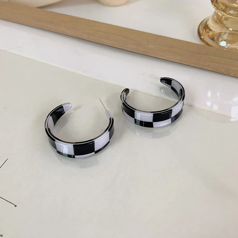 Vintage Fashion Acrylic Colorful Checkerboard Pattern Hoop Earrings Acetate Geometric C-Shaped For Women 2021 Jewelry | Украшения и