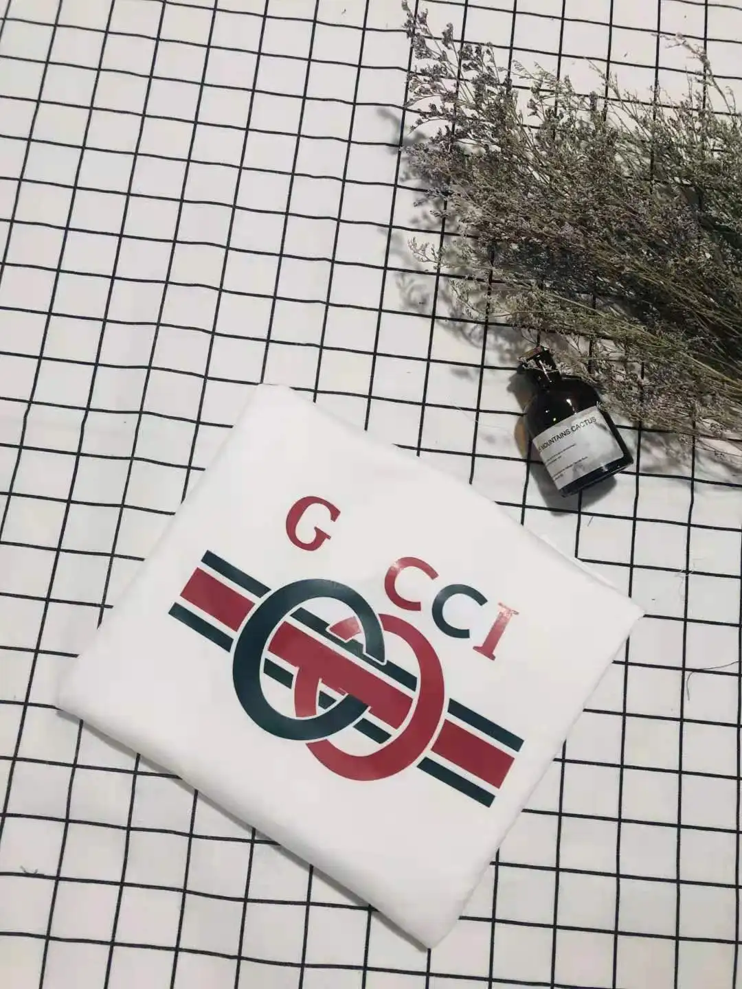 

2021 new letter simple fashion trend hoodie male and female stars with a matching shirt