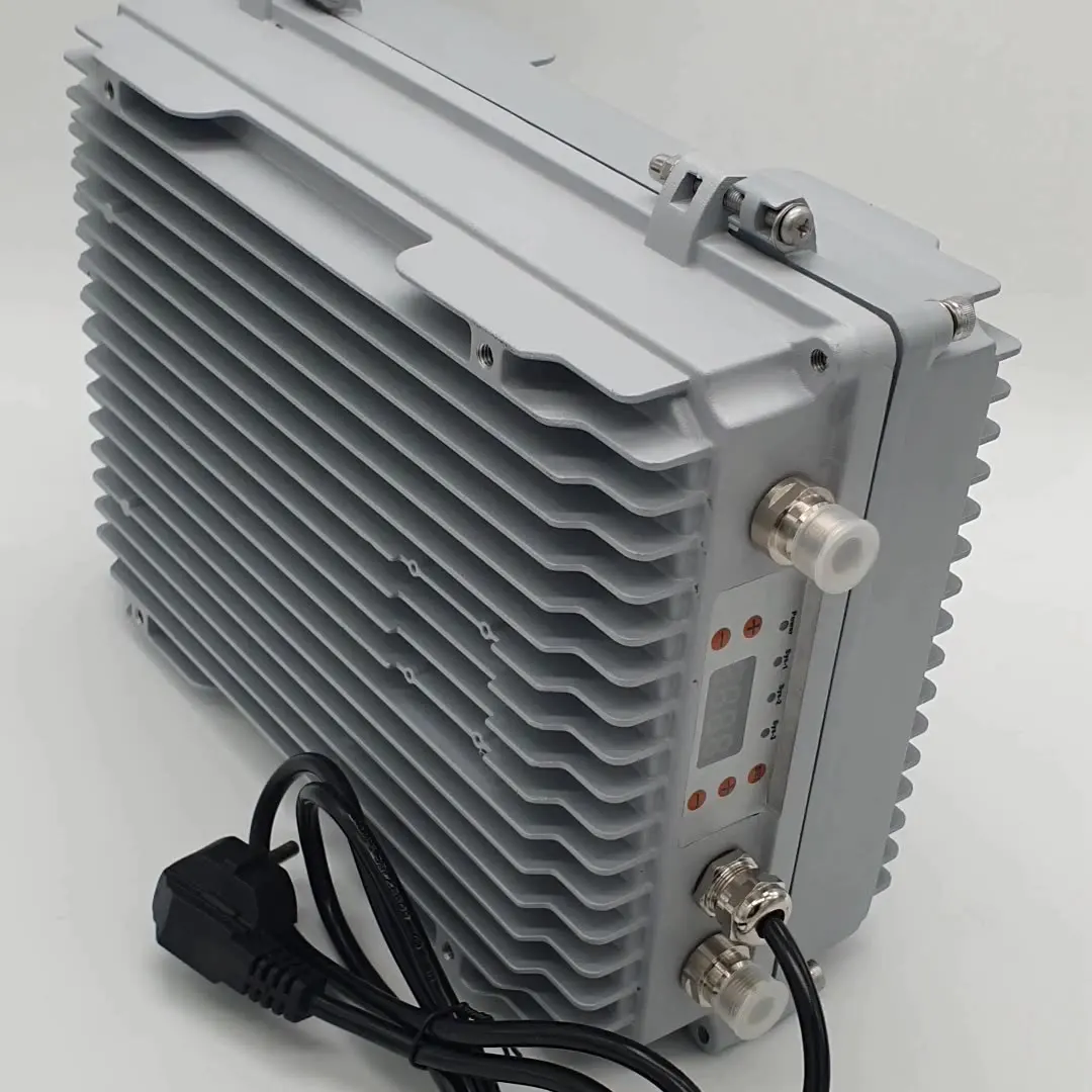 

JIAMUSI Outdoor use repeater high power 2Watt 33dBm high gain 90dB 2g 3g 4g tri-band repeater mobile signal repeater