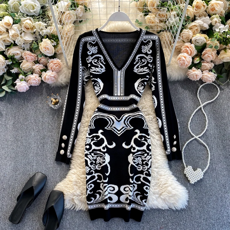 

Lady New Fashion Printed Dress Women V-neck Long Sleeve 2020 Autumn and Winter Slim Sexy Package Hip Vintage Vestidos J98