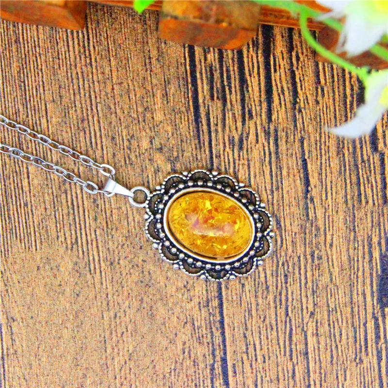 Yellow Flower Pendant Choker Necklace For Women Stainless Steel Chain Vintage Look Antique Silver Plated Fashion Jewelry