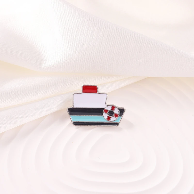 

Cute Boat Emblem Exquisite Fashion Small Cruise Ship Brooch Cruise Ship Exquisite Small Cruise Ship Brooch Women Accessory