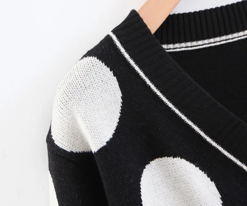women sweater knitted long sleeve black white polka dot cardigans loose V neck autumn winter elegant M0086 |