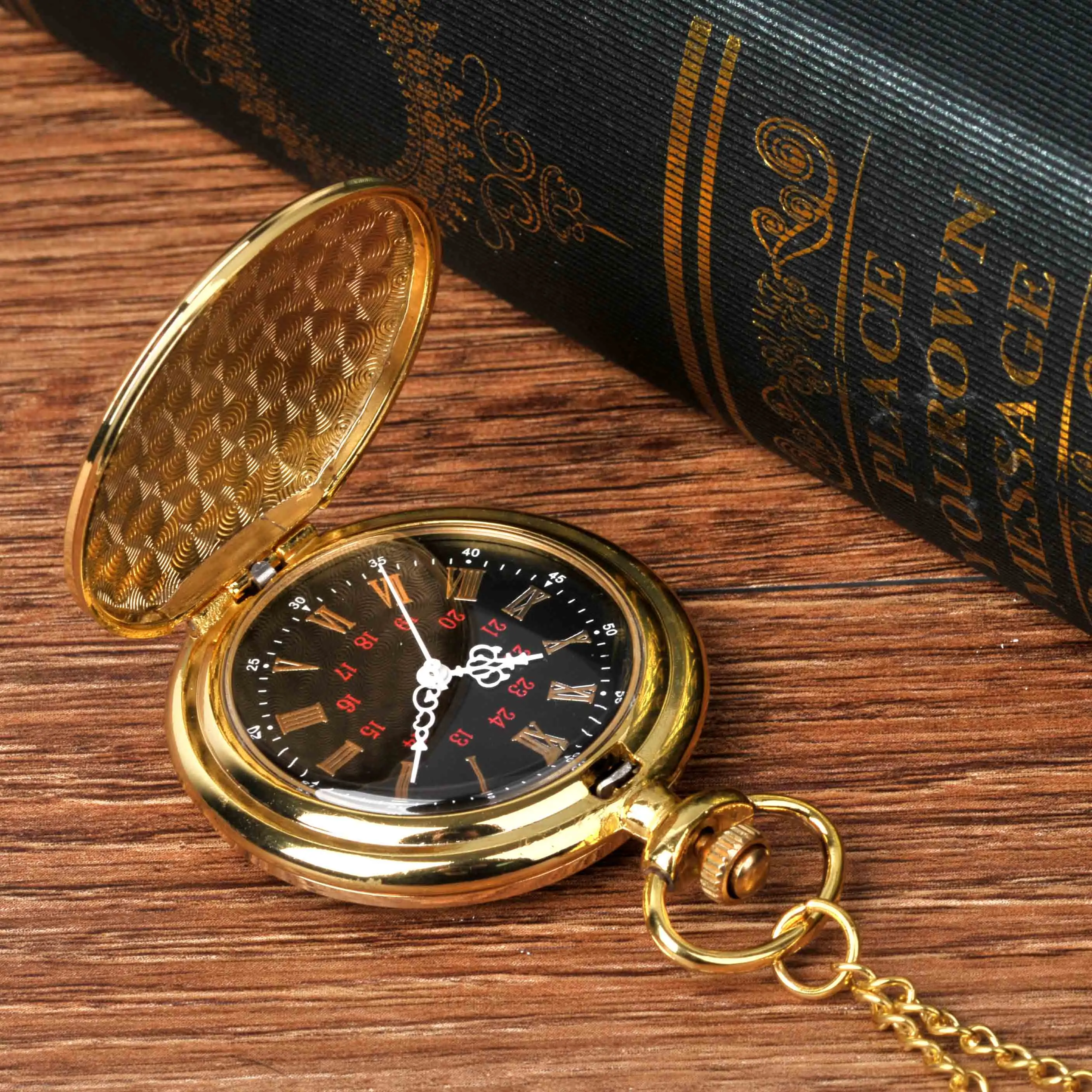 

Fashion 47 cm Chain Watch Chain Smooth Steel Vintage Quartz Pocket Watch Roma Amber Dial Pendant Watch Chain Watch Gift