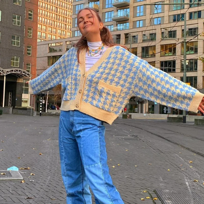 

ZOVSV Houndstooth Plaid Print Cardigan Women Autumn V Neck Vintage Knitted Crop Top Sweater Casual Loose Knitwear Winter