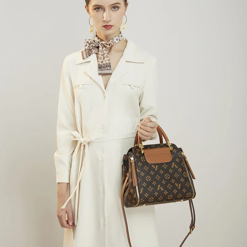 Runway designer Leather Women's bags high quality 2021 new fashion chain bucket handbags one-shoulder messenger bag travel bag