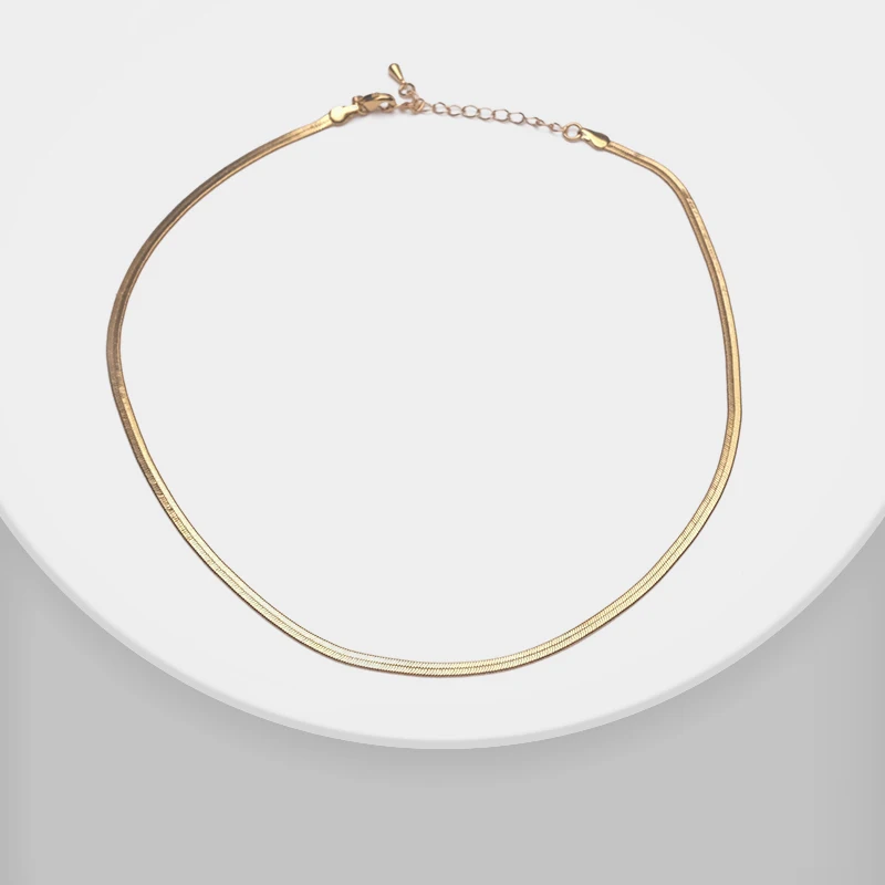 

Amorita boutique Stylish geometric snakeskin necklace