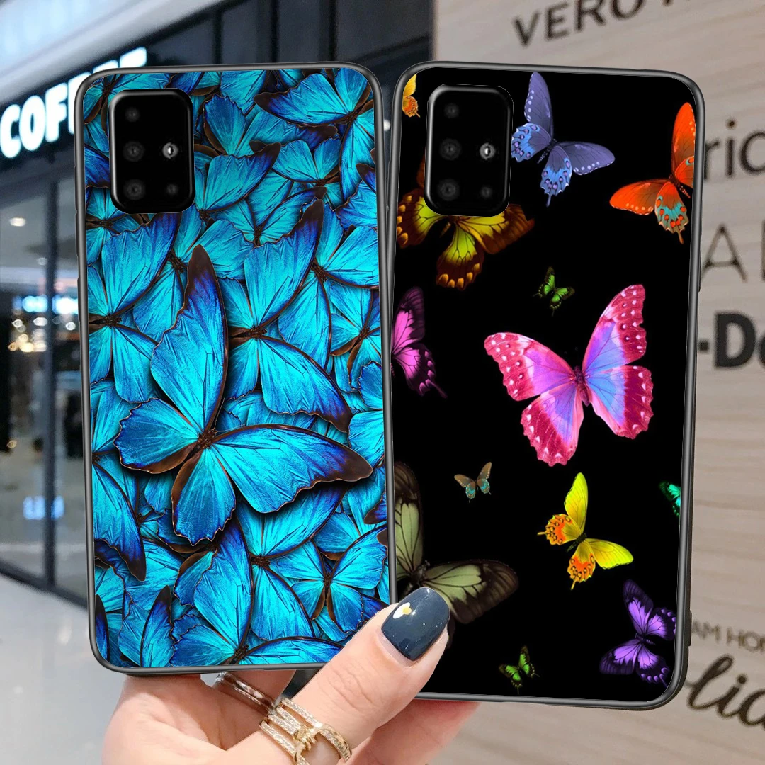 С героями мультфильмов с изображением синей Бабочки Цвета украшением в форме