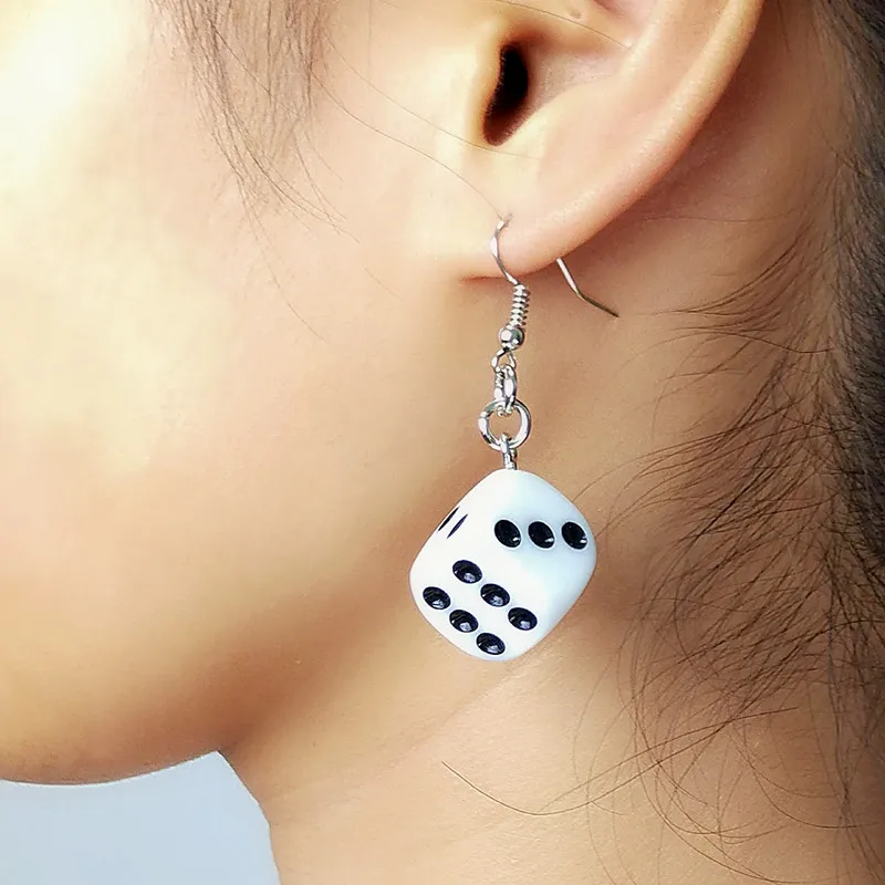 

Tenande Hot Selling White Black Color Square Dice Dangle Earrings For Women Vintage Jewelry Femme Bijoux Brincos Berloques