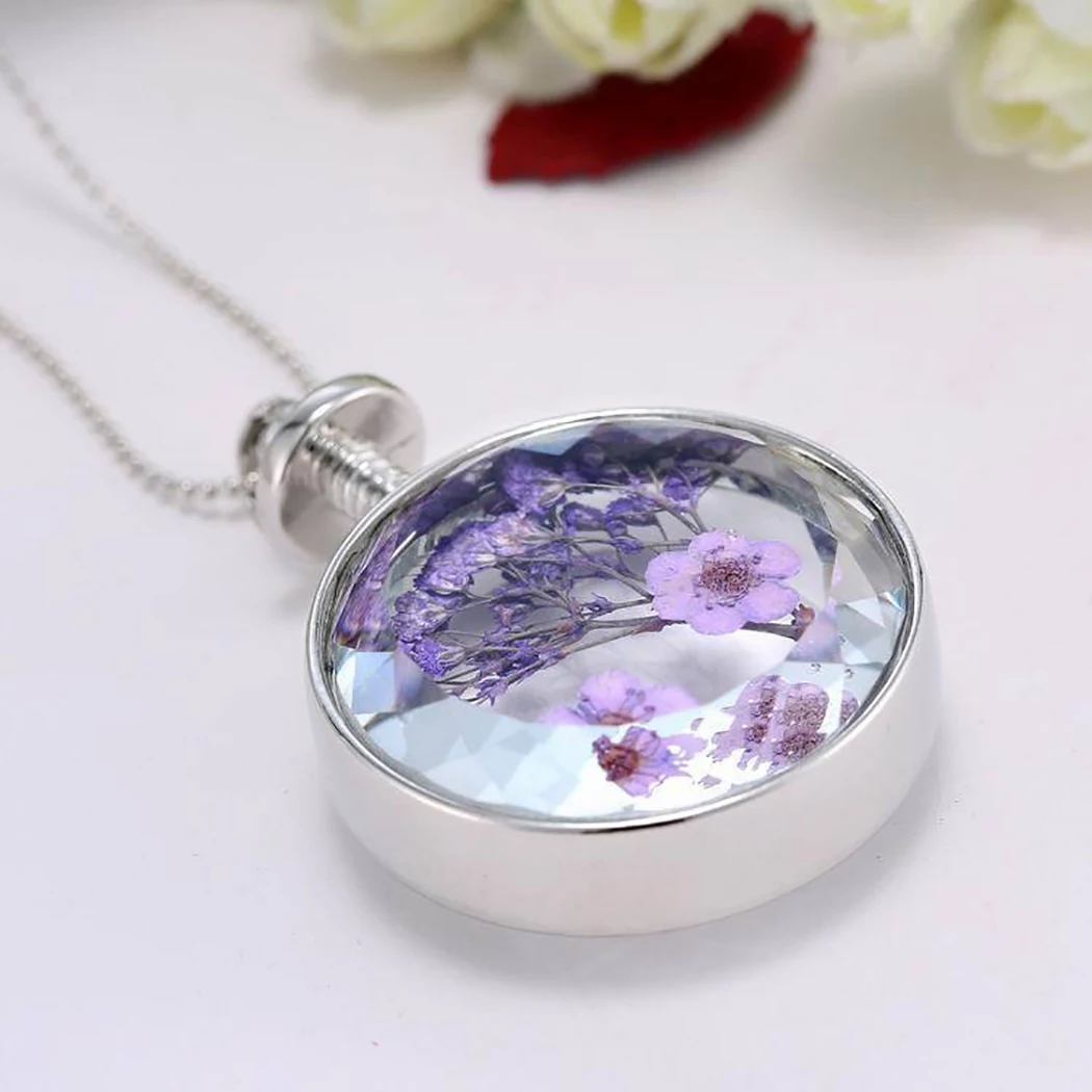 

Glass Charms Pendant Necklace Dried Flower Real Dry Flower Round Locket Necklace Gold Chain Necklace for Women Jewelry Fashion