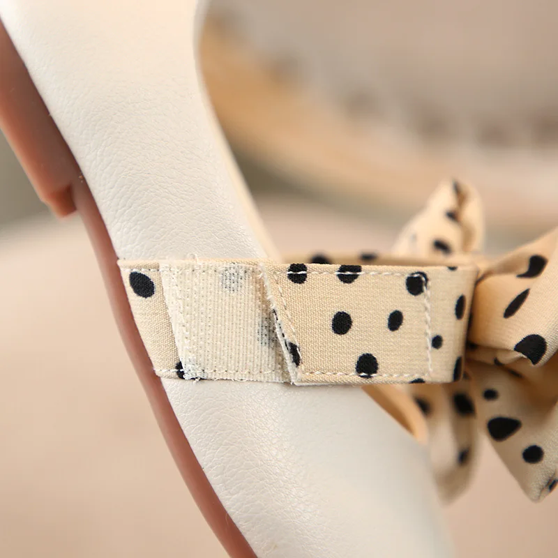 Весенние детские туфли принцессы Кожаные на плоской подошве с бантом для