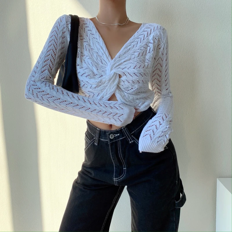 

Women's Tops Solid Sweater Carefully French Designed Sexy Hollow Long-Sleeved Sweater Women's Knotted V-Neck Short Crop Top