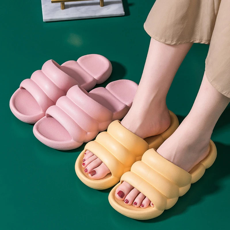 

Couples Indoor Platform Slippers Women Men House Slippers Non-Slip Soft Plastic Woman Slippers For Home Bathroom Beach Shoes