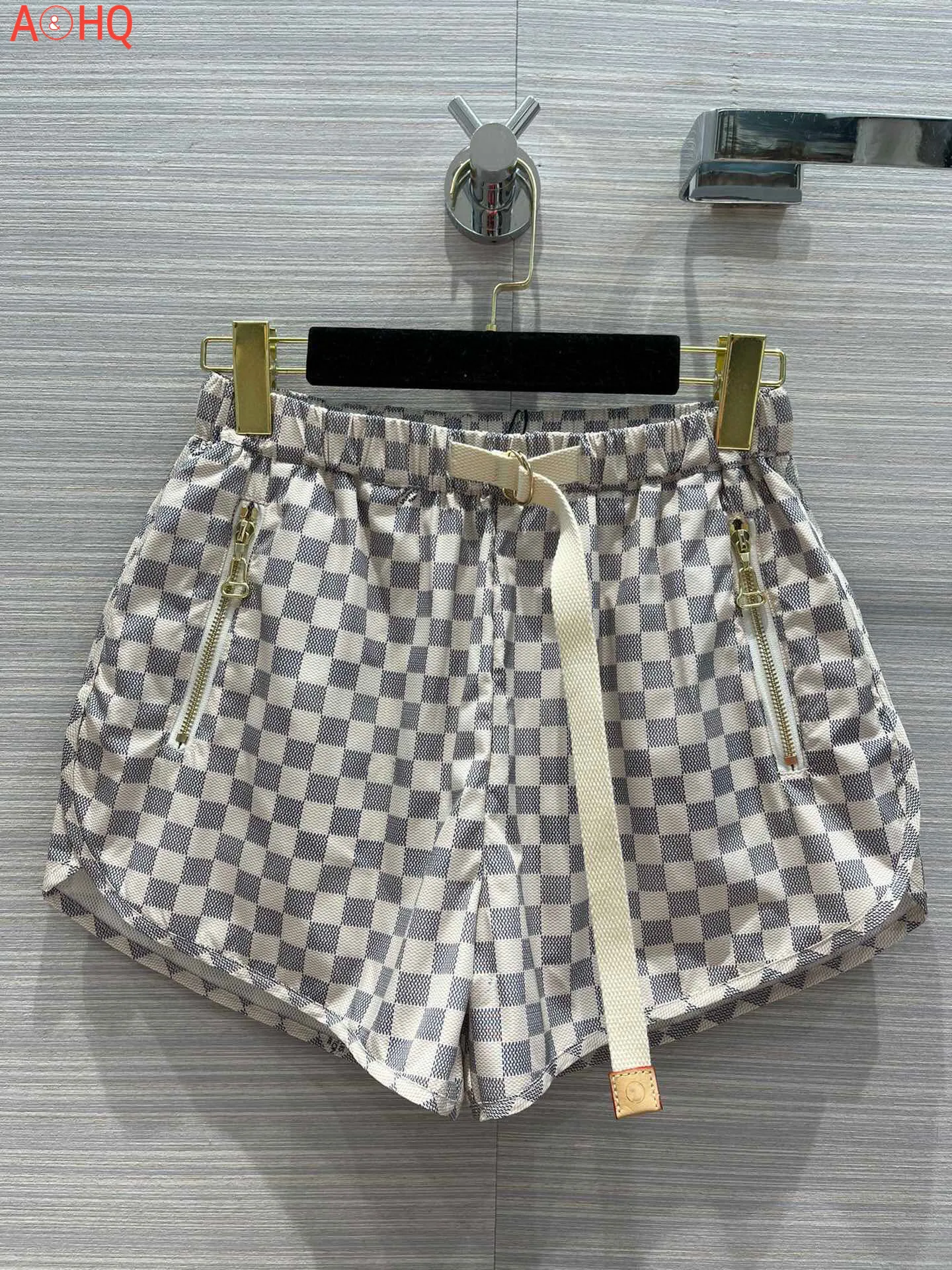 

2021 новые весенне-летние высококачественные роскошные брендовые дизайнерские классические женские шорты в шахматную клетку с кулиской и на...