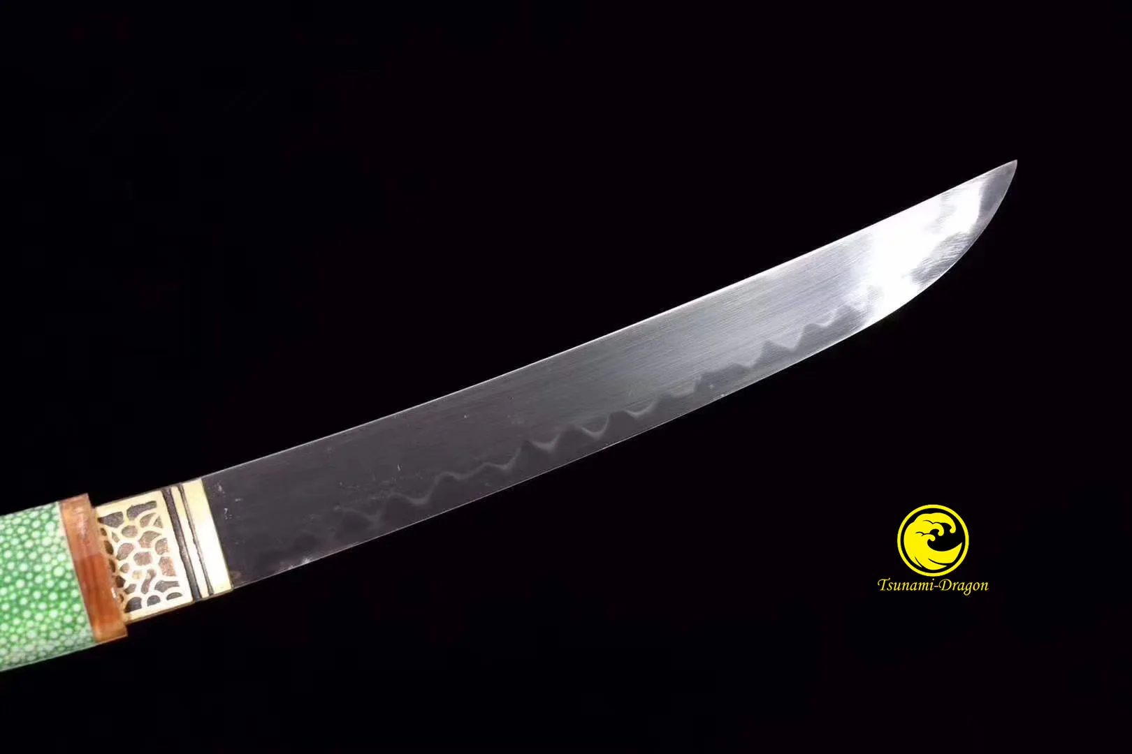 

Clay Tempered Battle Ready Top Quaity Unokubi Zukuri Janpanese Tanto Shirasaya