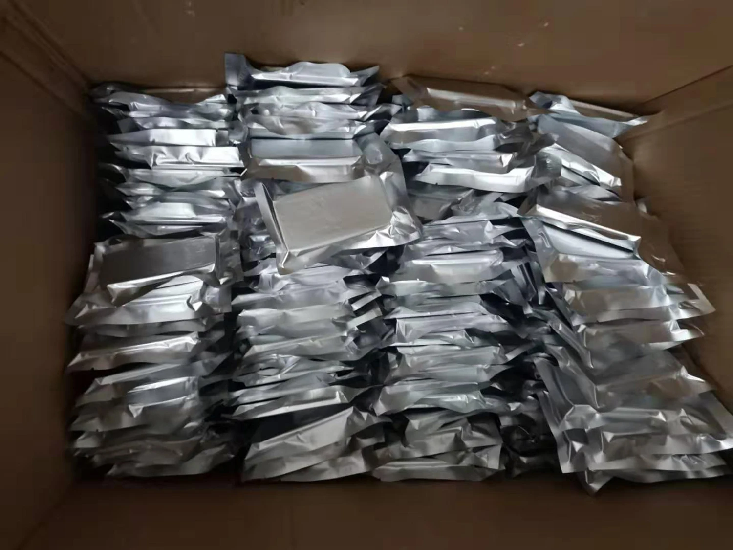 Многоразовый влагопоглотитель из силикагеля для домашнего использования