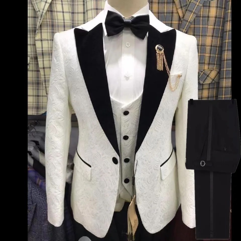 

Men Suits Ivory Print And Black Groom Tuxedos Peak Velvet Lapel Groomsmen 3 Pieces Set ( Jacket + Pants + Vest + Tie ) D434