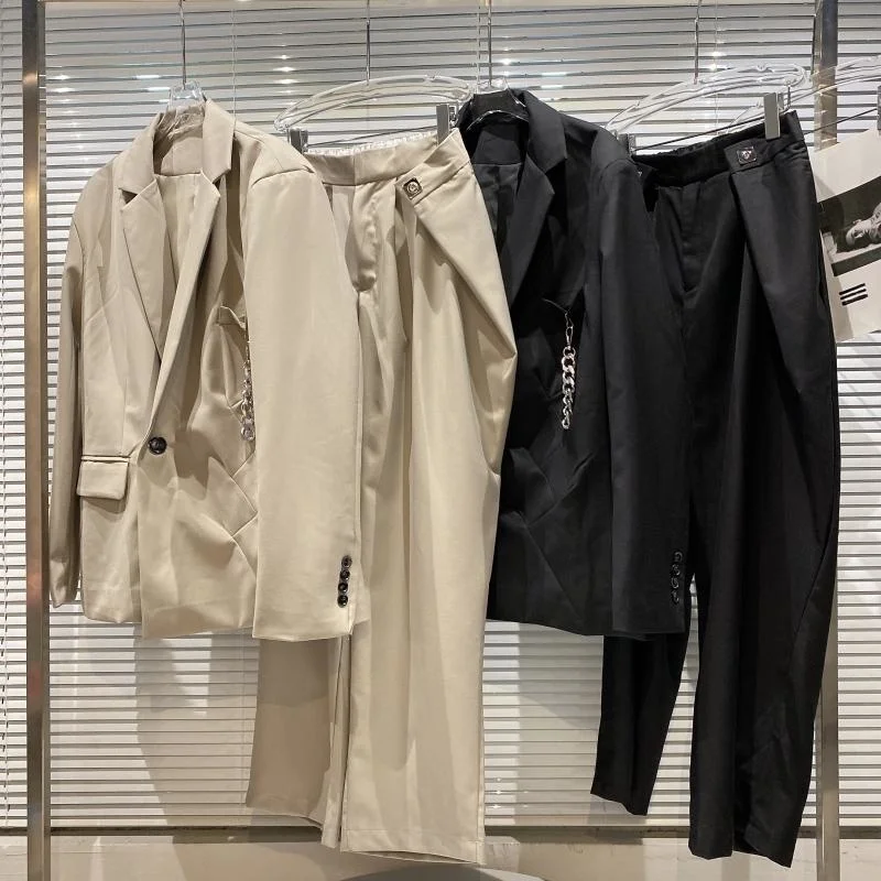 

2021 Autumn New Fashion Show Chain Decorative Blazer Coat + Loose Harem Suit Pant Two Piece Set Khaki Black Outfit