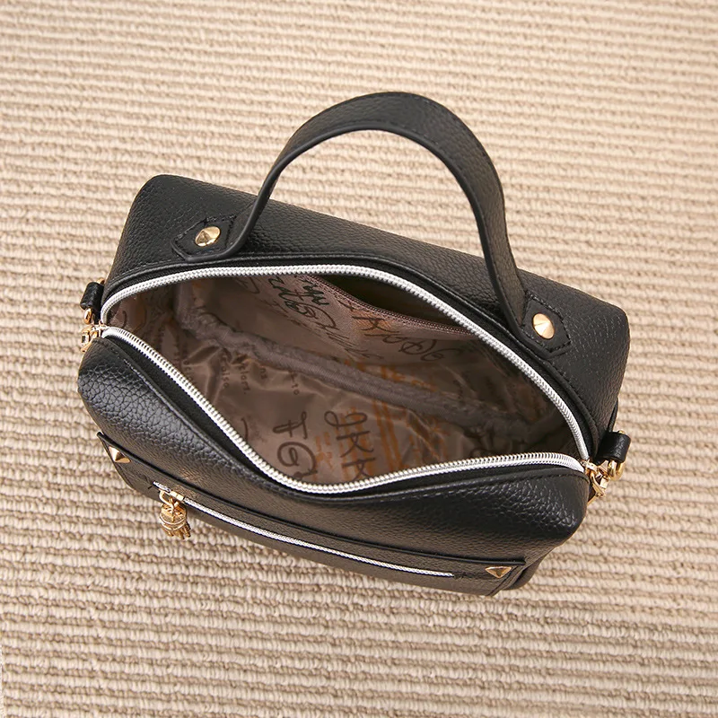 Новые модные однотонные женские Сумки из искусственной кожи с кисточками Лидер