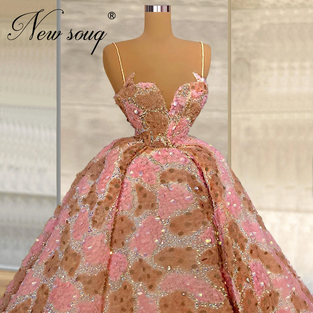 Gorgeous 9 Design Beaded Party Dress Women Evening Dresses Robes Dubai Handmade Celebrity Dress 2021 Arabic Abaya Prom Gowns