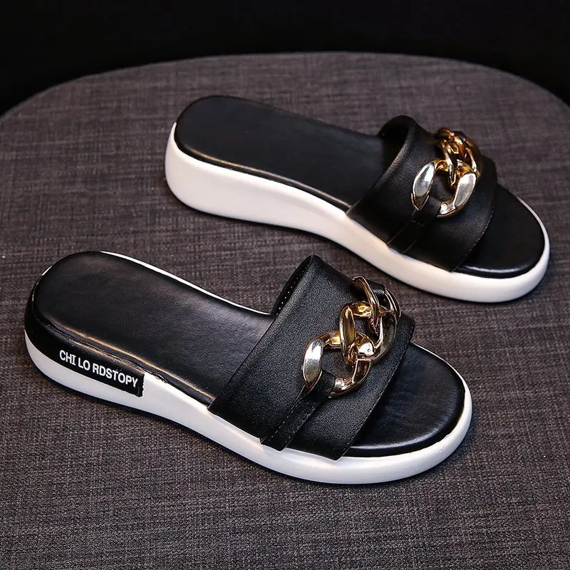 

Net Red Korean Metal Chain Sandals New Style and Versatile Flat Bottomed Women's Casual Slippers for Outdoor Wear In Summer 2021