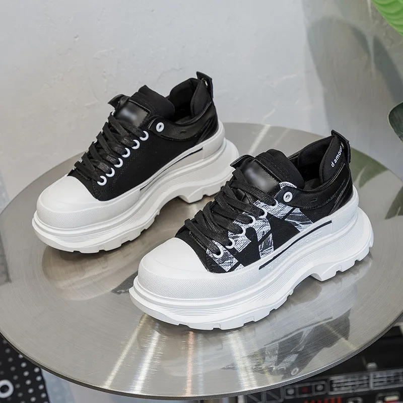 

2021Autumn New Genuine Leather Sneakers Graffiti Fashion Gear Non-Slip Lace-Up Platform Shoes Classic Casual Heighten Shoes