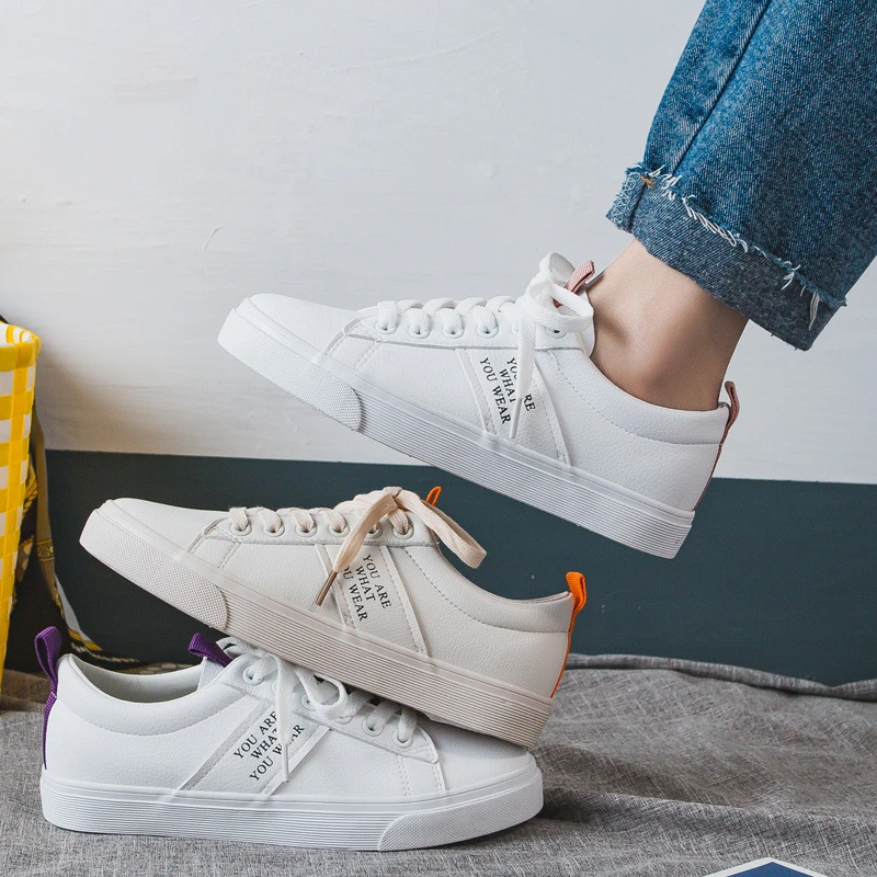 

Woman Leather Shoes 2019 New Spring Fashion Casual Soild Leather Shoes Letter Women Casual Flats Vulcanize Shoes Sneakers