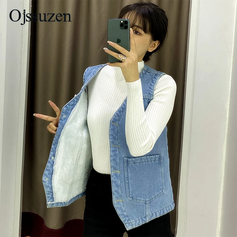 Женский джинсовый жилет без рукавов с V-образным вырезом и карманами | Женская