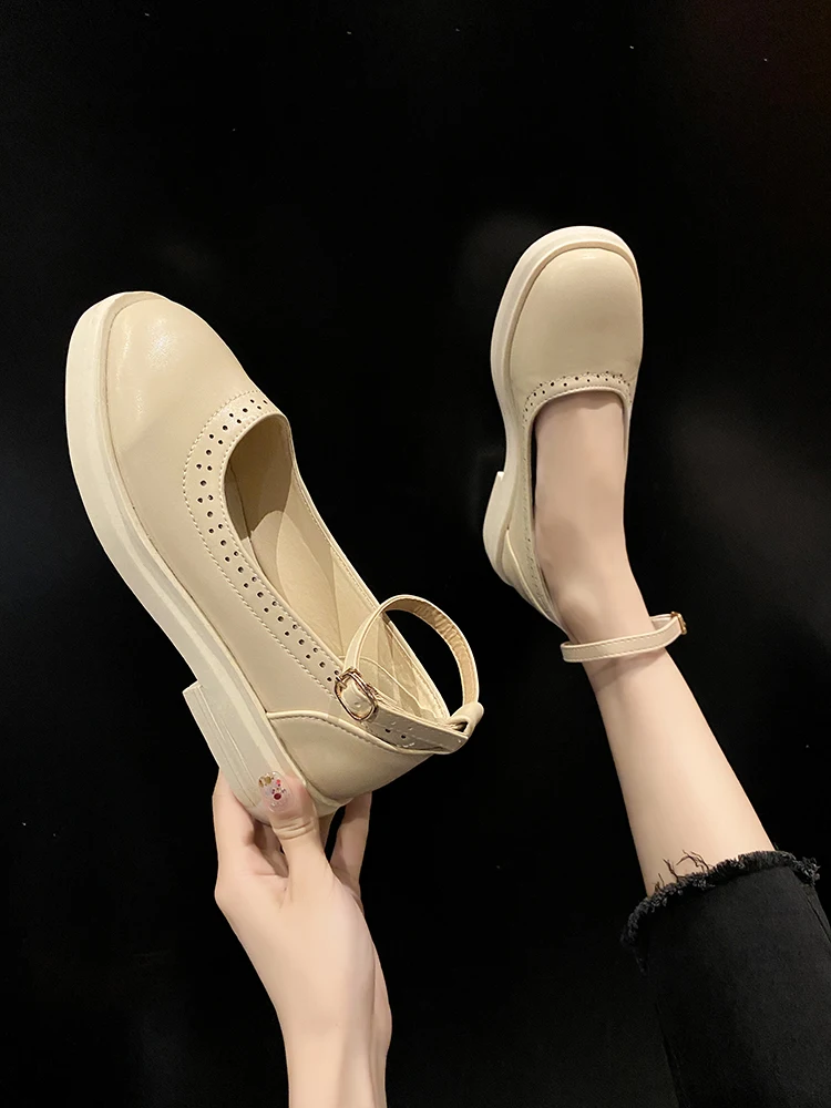 

Spring And Autumn New Mary Jane Shoes Korean Fashion Trend Casual Flat Comfortable Buckle Ladies Small Leather Shoes Fashion.