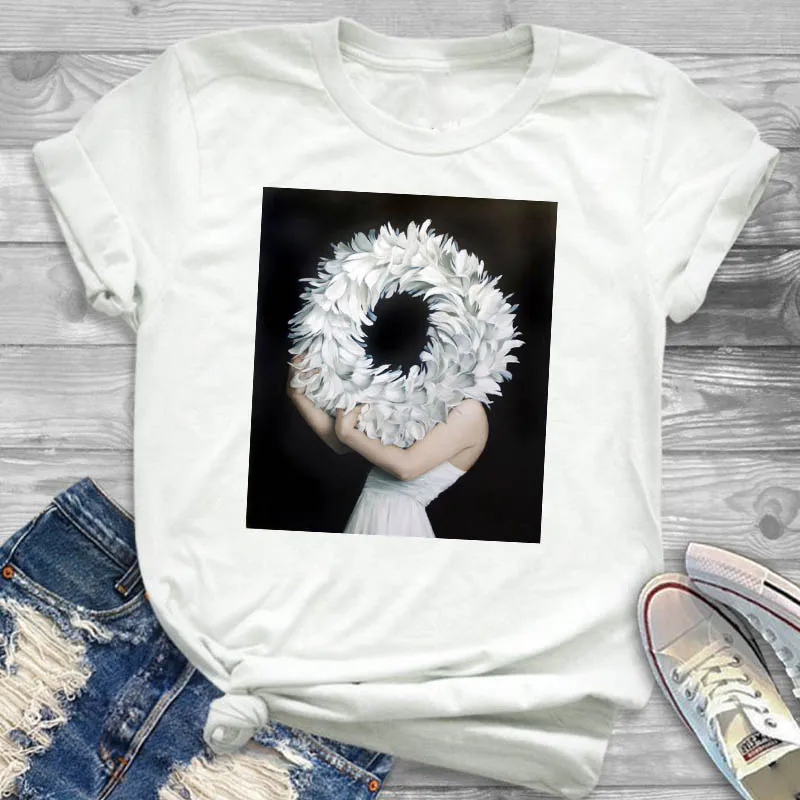 Женская футболка с рисунком перьев и коротким рукавом | одежда