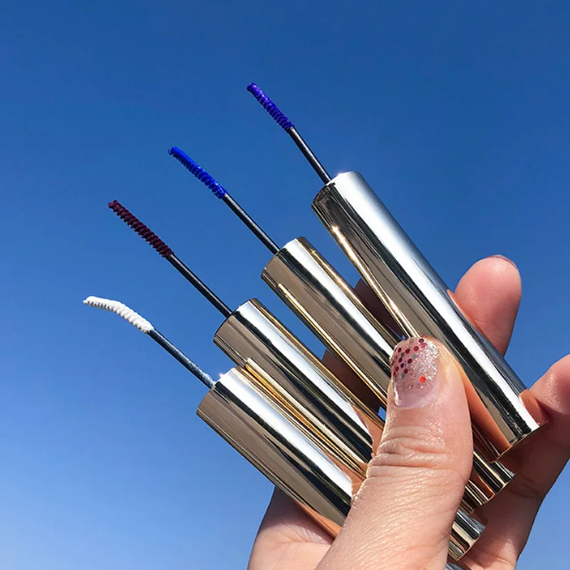 Деликатная блестящая тушь для ресниц высокая степень насыщенности