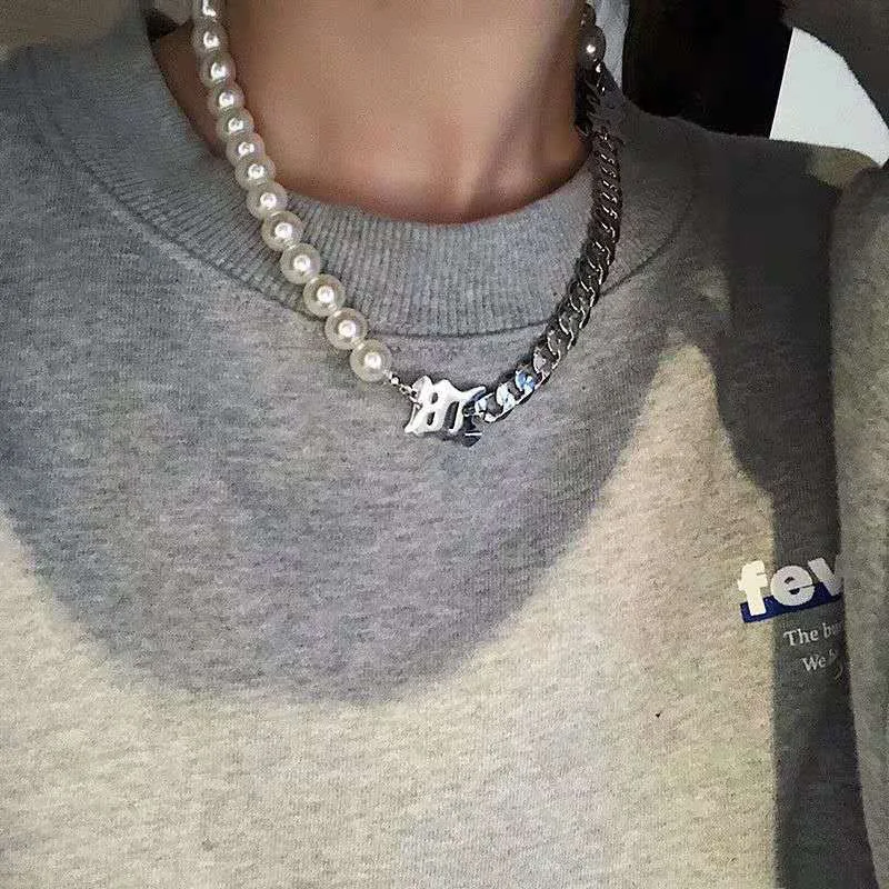 

Unisex misbhv Imitation pearls Titanium steel letter hiphop necklace